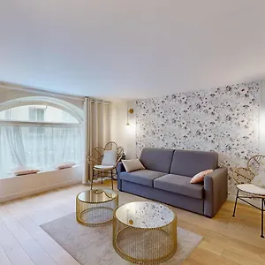 https://230-suite-mayfair.fr-paris.fr
